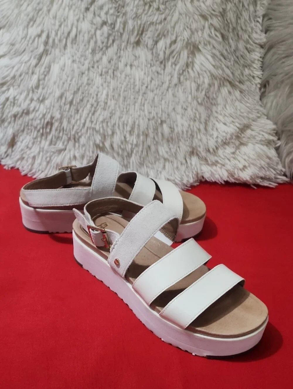 UGG BRAELYNN Women’s White Triple-Strap Platform Sandals